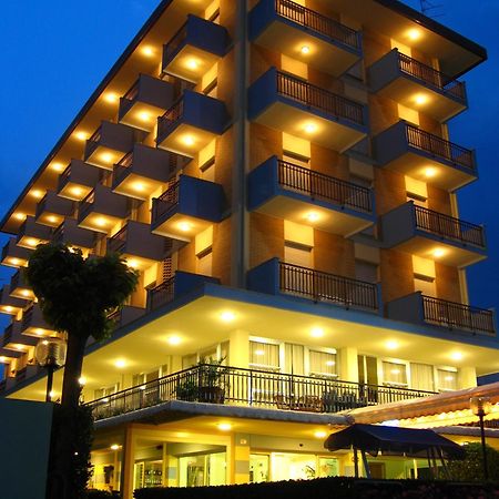 Hotel Du Lac Rimini Ngoại thất bức ảnh